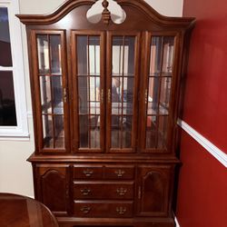 Solid Wood China Cabinet/Hutch