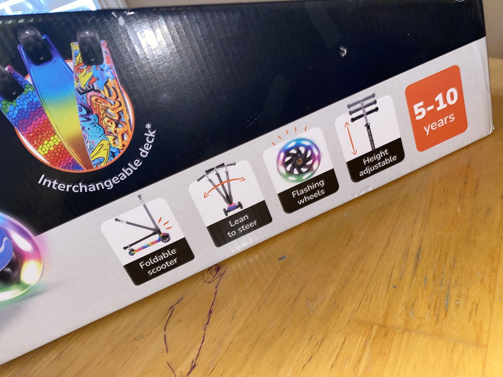 BOLDCUBE Astro Dream Big 3 Wheel Scooter.