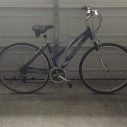 Bicycle Trek Multitrack 7300