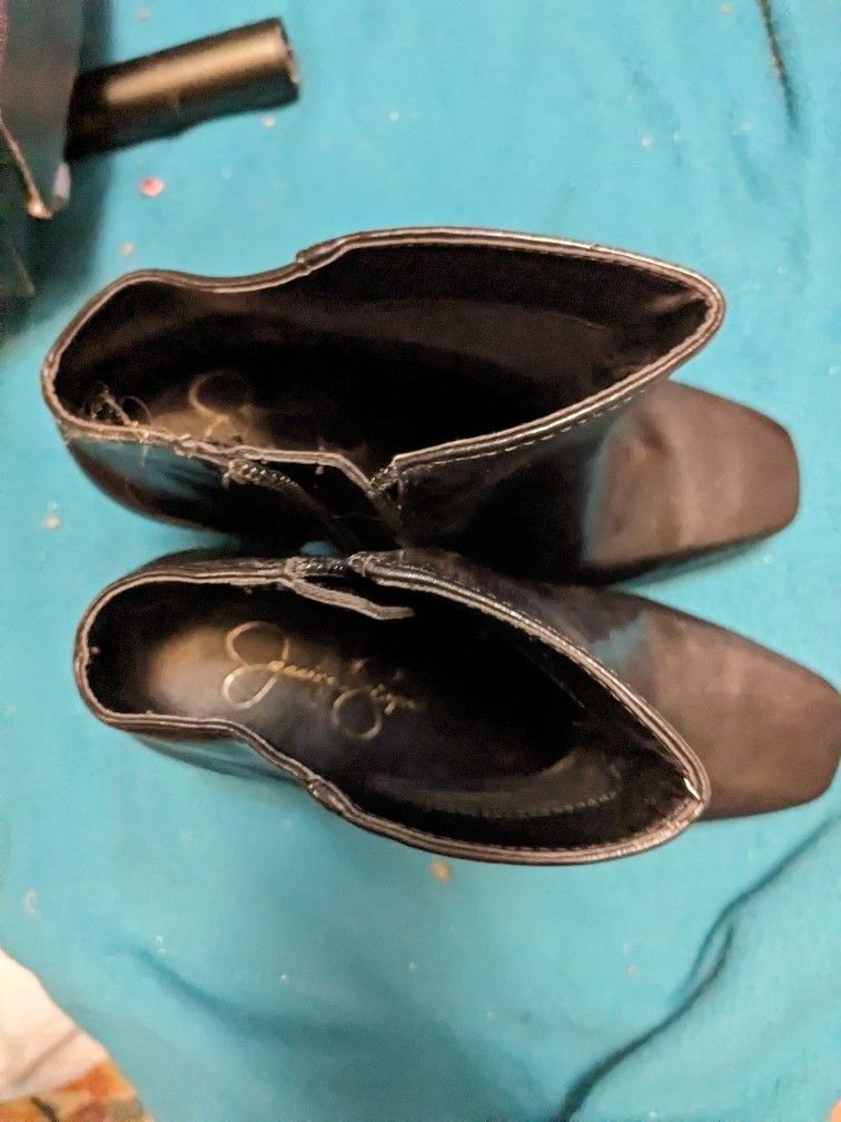 Jessica Simpson Size 8 Booties