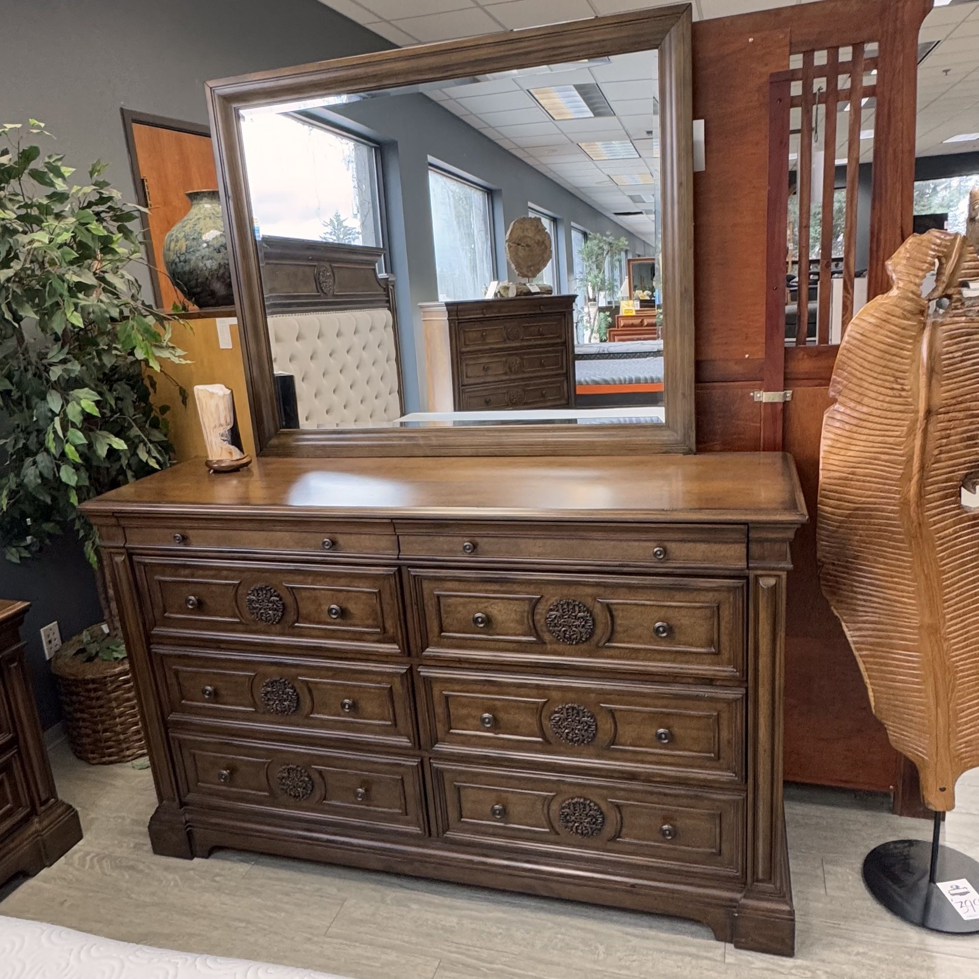 Ornate Eight Drawer Dresser - Versailles