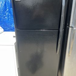 Frigidaire Refrigerator 