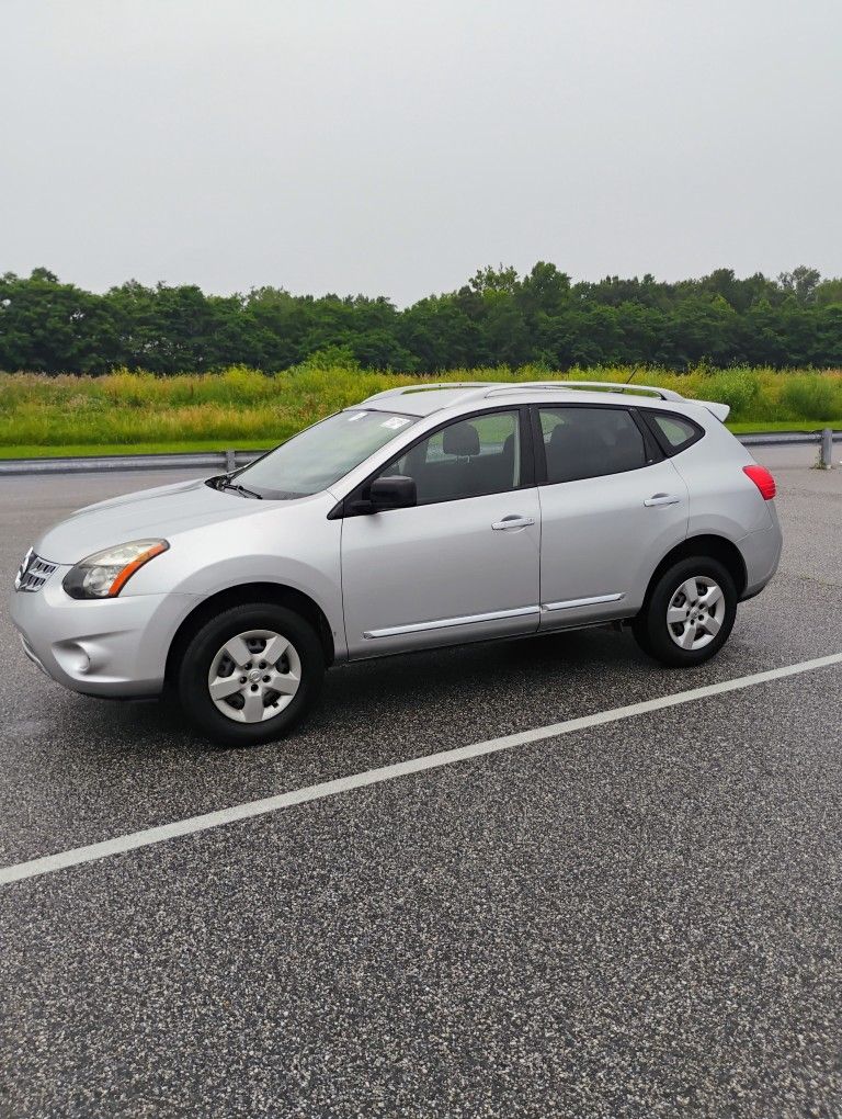 2015 NISSAN ROGUE S