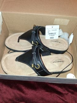 New good quality  size 6 1/2 wide