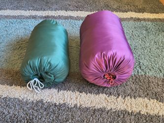 2 Kids Sleeping Bags Blue and Purple