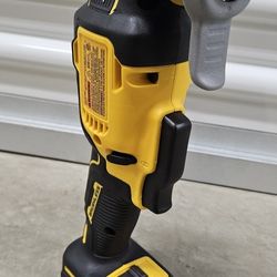 
Dewallt  MAX Cordless 3/8 in. Right Angle Drill/Driver (Tool Only)