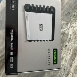 Fusion Marine 5 Channel Amp