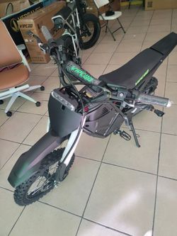 Vipcoo H3 Electric Dirt Ebike 37mph Speed