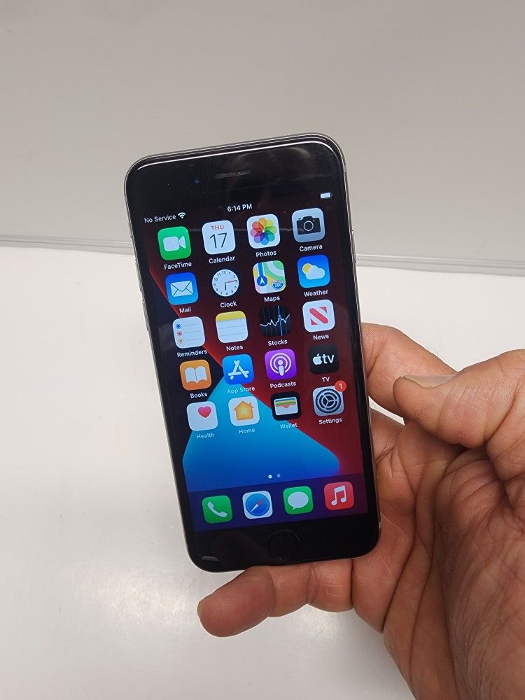 IPhone 6s (Works Great. Unlocked) No Charger Included