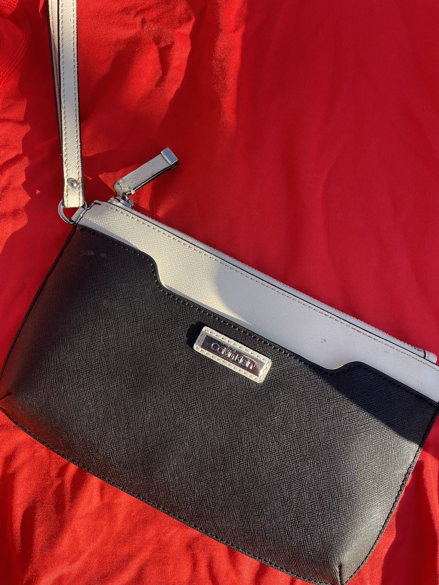 Calvin Klein Black and White Wristlet 👜