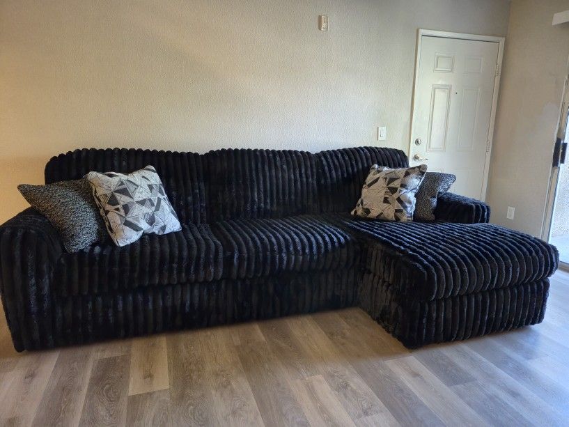 Beautiful Soft Black Sectional Sofa