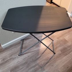Foldable Table