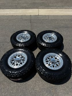 Ford F250/F350 SuperDuty KMC KM549 GRS 8x170 17" Wheels Machined With 35” Nitto RidgeGrappler Tires