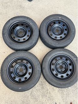 Snow Tires and Rims 215/60R16
