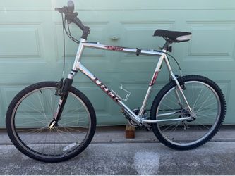Trek 4500 mountain bike