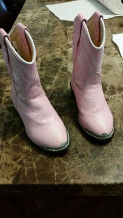 Pink cowgirl boots size 6.5