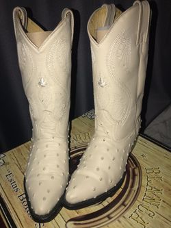 Botas piel agravada avestruz Color Hueso medida 7