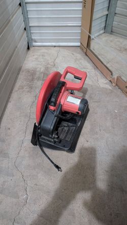 Metal cutting machine