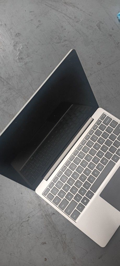 Microsoft Laptop