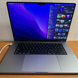 MacBook Pro 16” M2 Pro