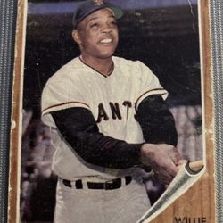 1962 Topps Baseball #300 Willie Mays