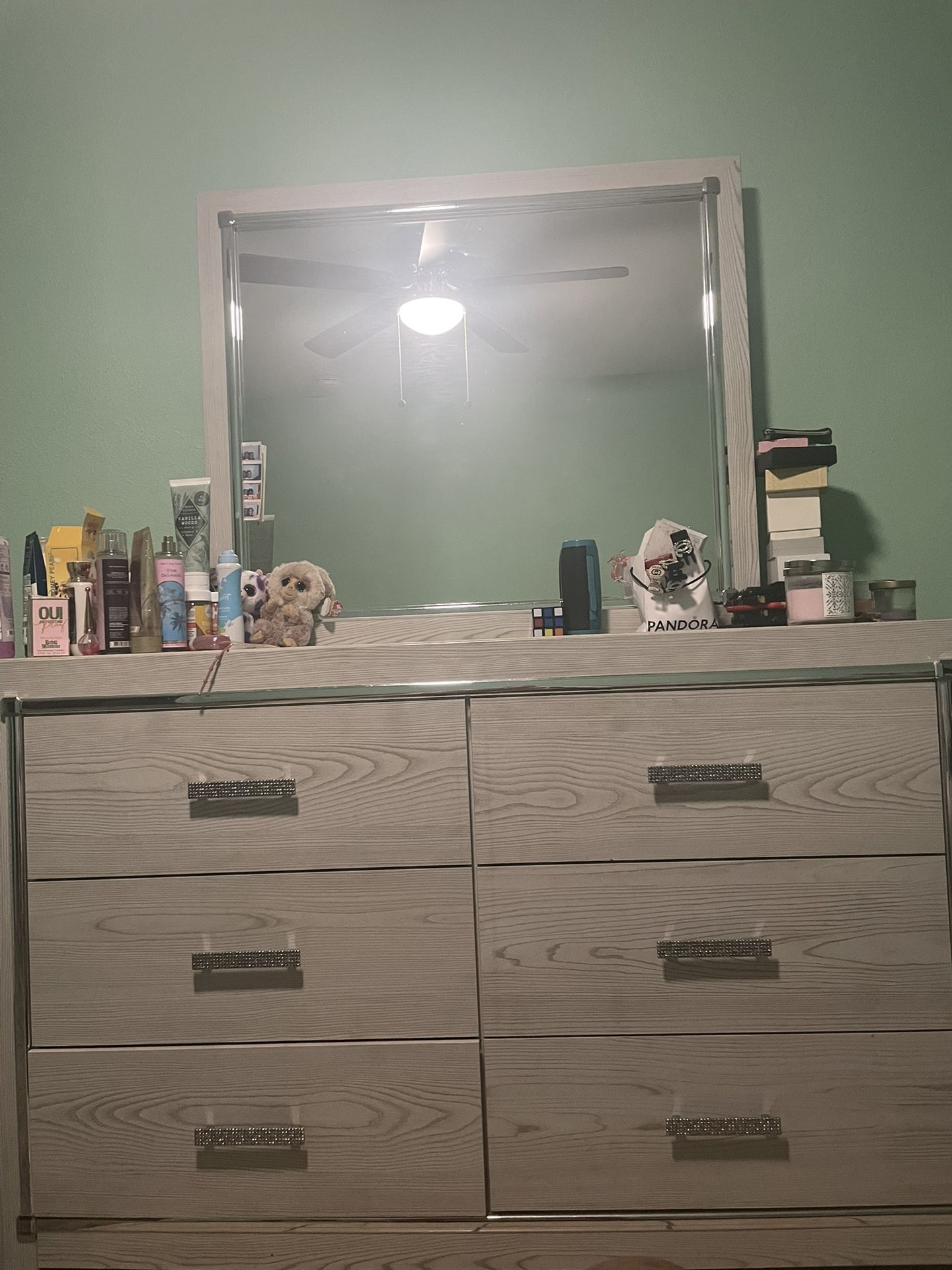 Dresser