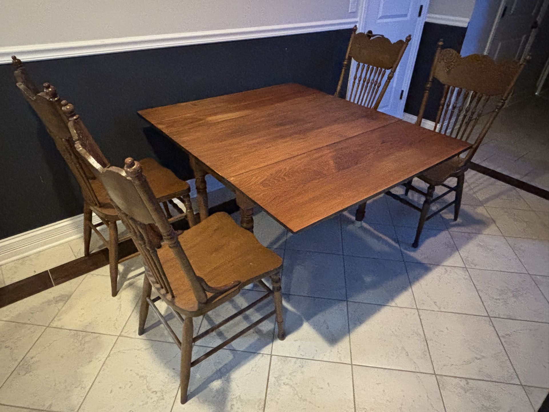 Antique Table And Chair Set