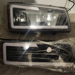 Headlights for Chevy Silverado 2003 - 2006 