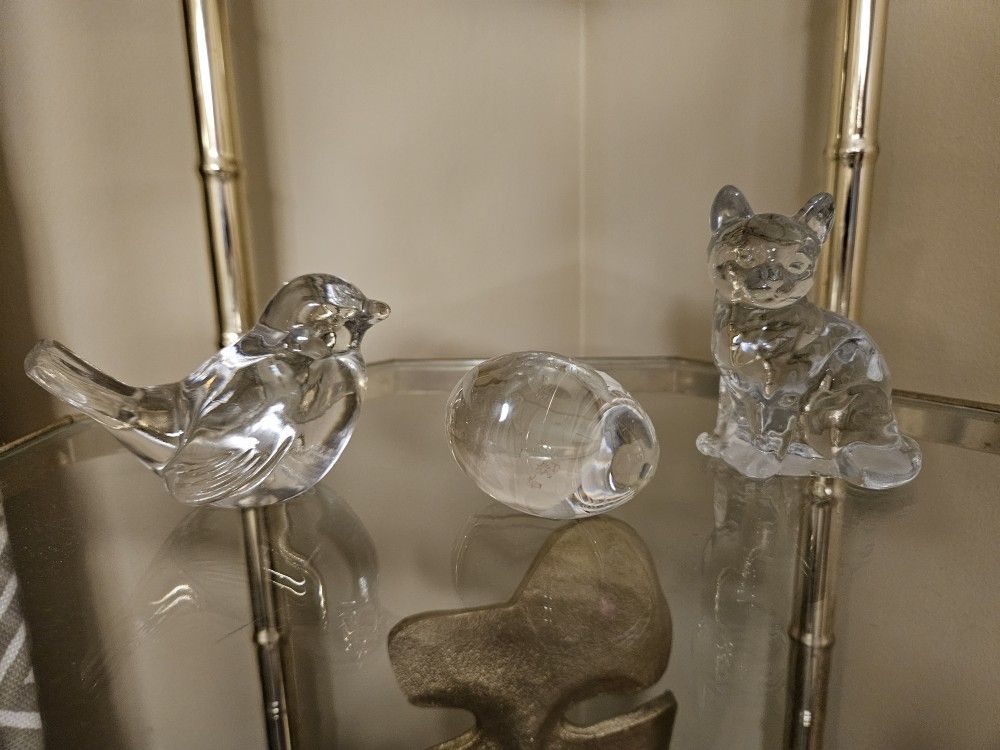 3 Glass decorative pieces