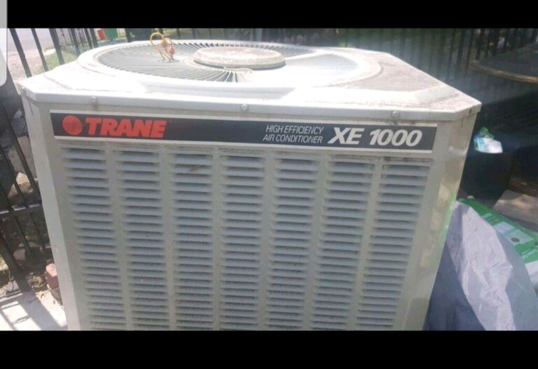 TRANE XE1000 HIGH EFFICIENCY AC SYSTEM