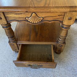 Coffee table and end table in good condition