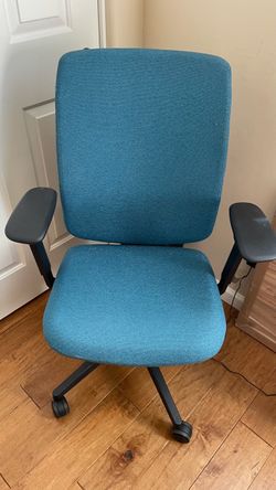 Herman Miller Verus