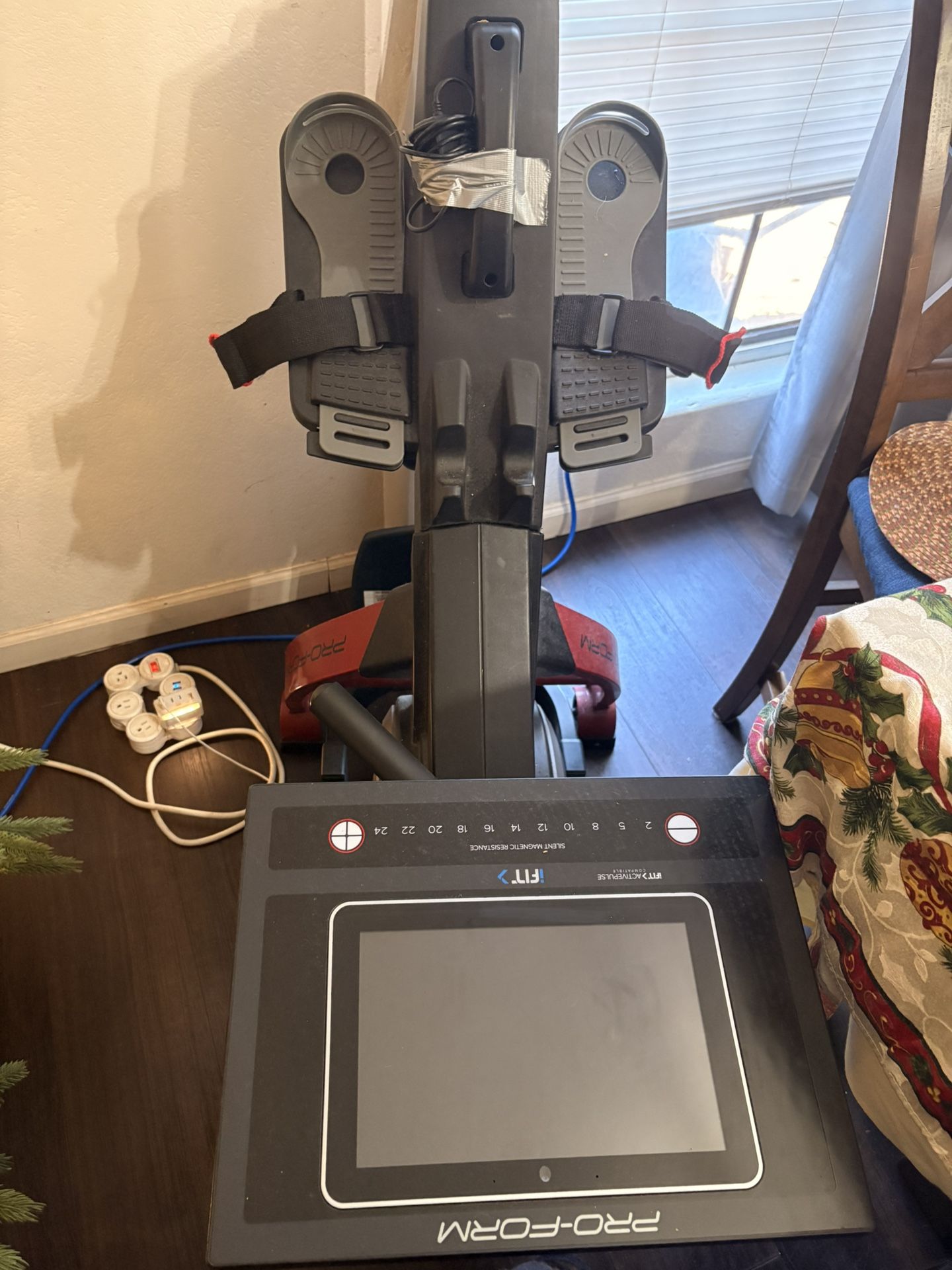 ProForm Rower w/ Screen – Works Perfectly