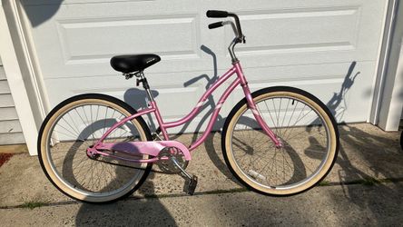 Lady’s Fugi Beach Cruiser