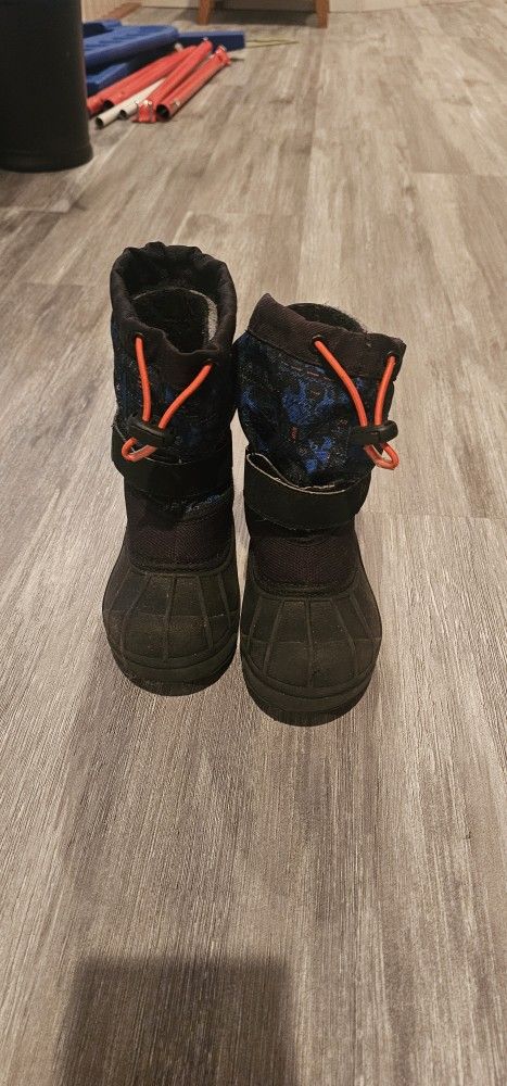 Boys Snow Boots Size 9