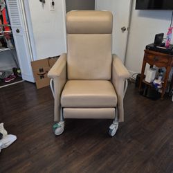 Geri Chair Recliner