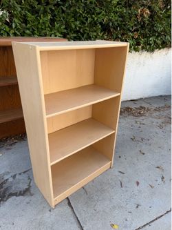 Light Wood Bookcase / Bookshelf