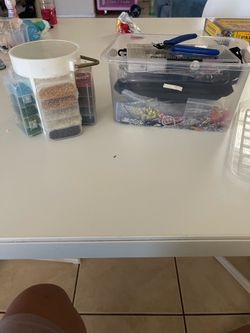 Bracelet maker
