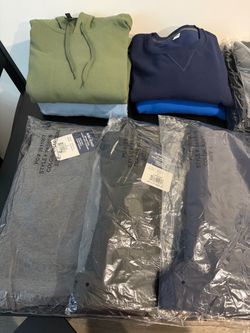 Hoodies, Crewnecks and Sweatpants