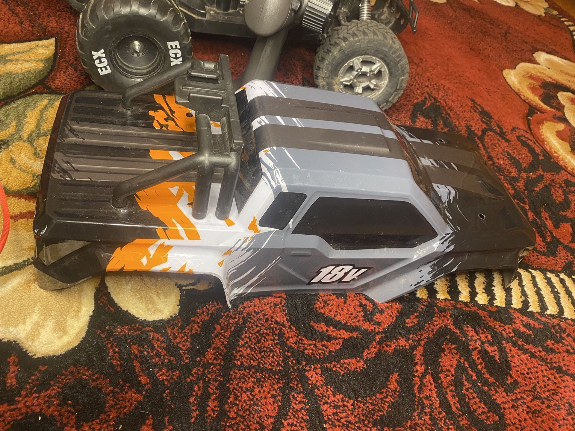 Ryobi P3800 Uproar 18v RC Truck (2 Batterys and charger is included)