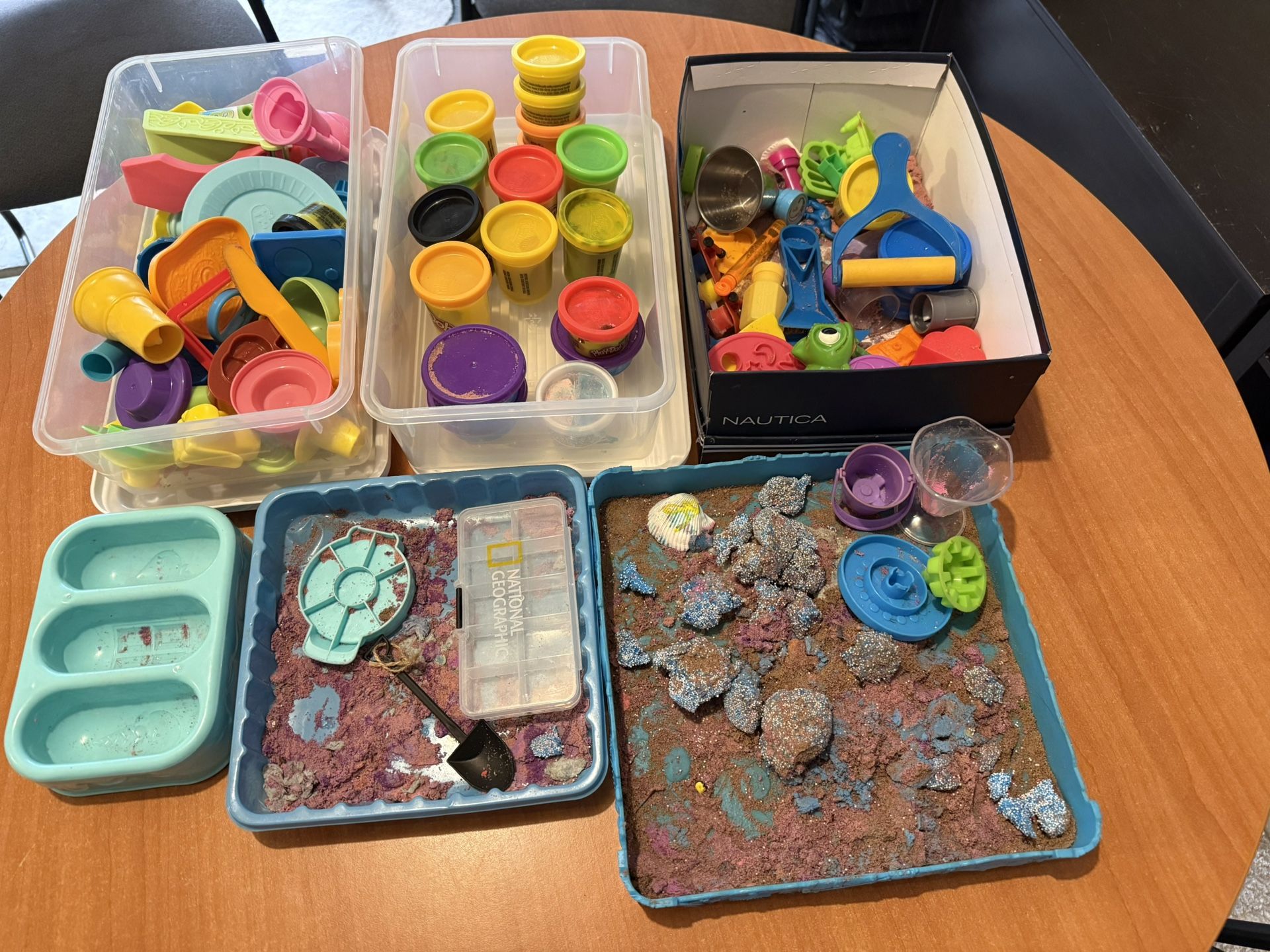 Play-Doh/ Slimy Sand with accessories 