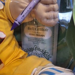 1983 CABBAGE PATCH DOLL. 