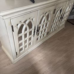 *Reduced Price* Tv/Media cabinet