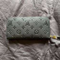 Louis Vuitton Women Wallet 