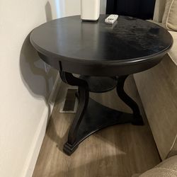 Round End Table