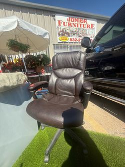 Nice chair $25