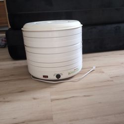 Food Dehydrator Nesco