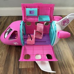 Barbie Dream Plane Playset Airplane Jumbo Jet 3 Seats Mattel GDG76