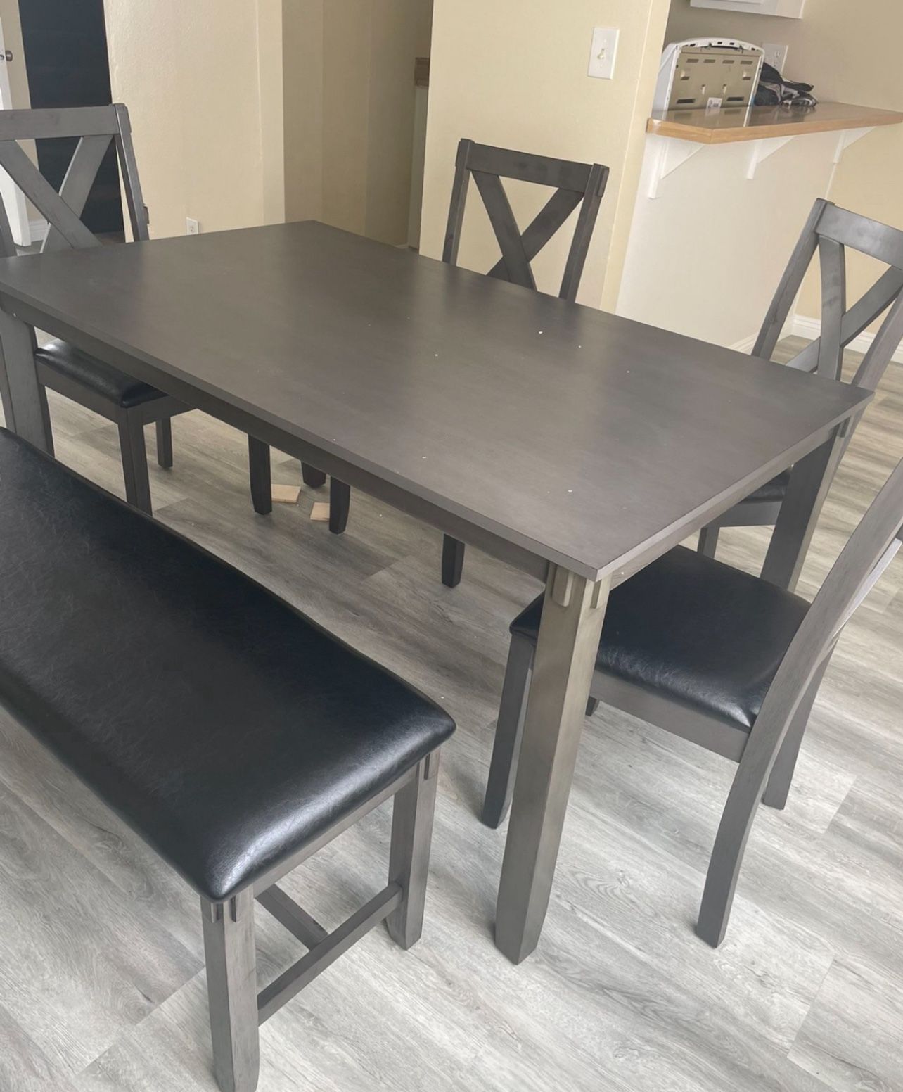 Comedor De Madera Nuevo En Su Caja