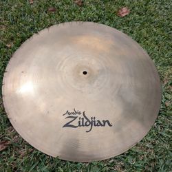 Zildjian A Custom 20" Flat Top Ride Cymbal.